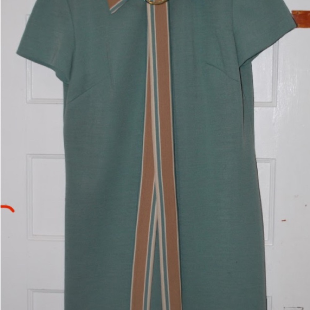 Vintage ‘60s Green Sheath Midi Dress with Peter Pan Collar